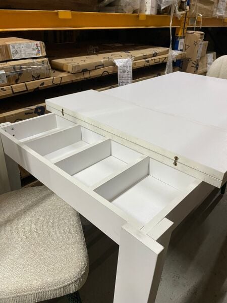 Outlet White Masa + 6 Sandalye