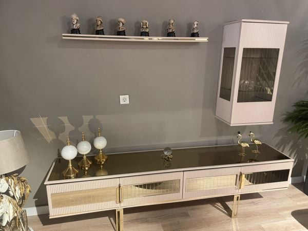 Outlet Gucci Tv Ünitesi