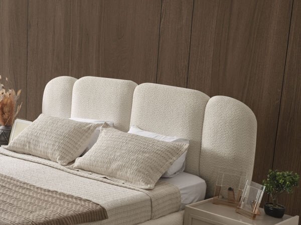 Anka Karyola ve Başlık