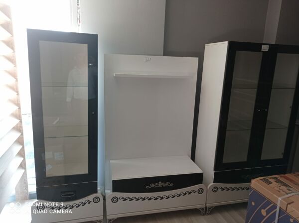 Outlet Vitrinli Tv Sehpası