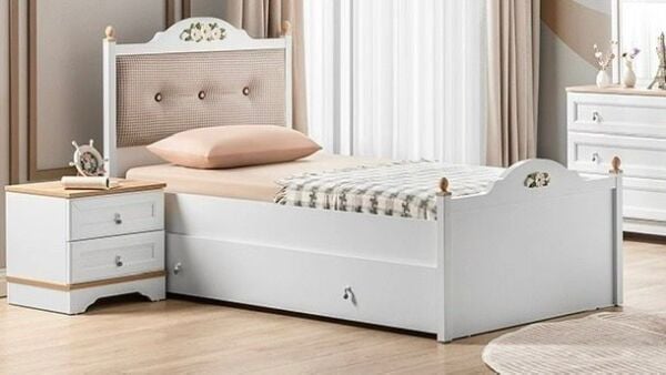 Royal Başlıklı Karyola Yavrulu