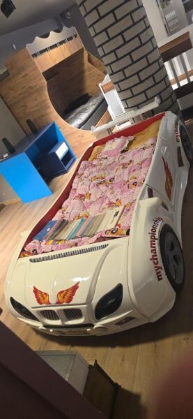 Outlet Arabalı Karyola ( YATAK HEDİYELİ )