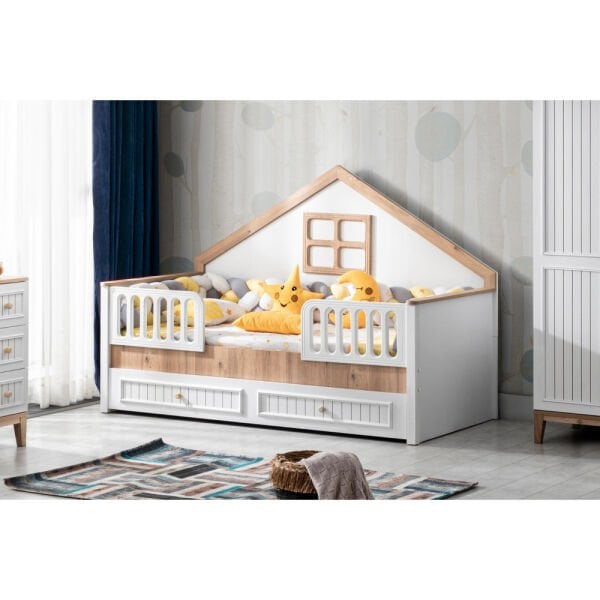 T-347 Tarz Ahşap Pencereli Montesöri